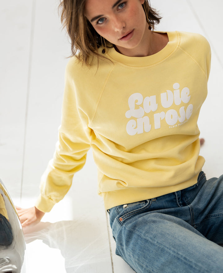 LA VIE Gelb Sweater by LA HARPER