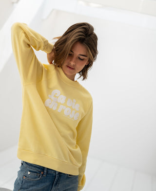 LA VIE Gelb Sweater by LA HARPER