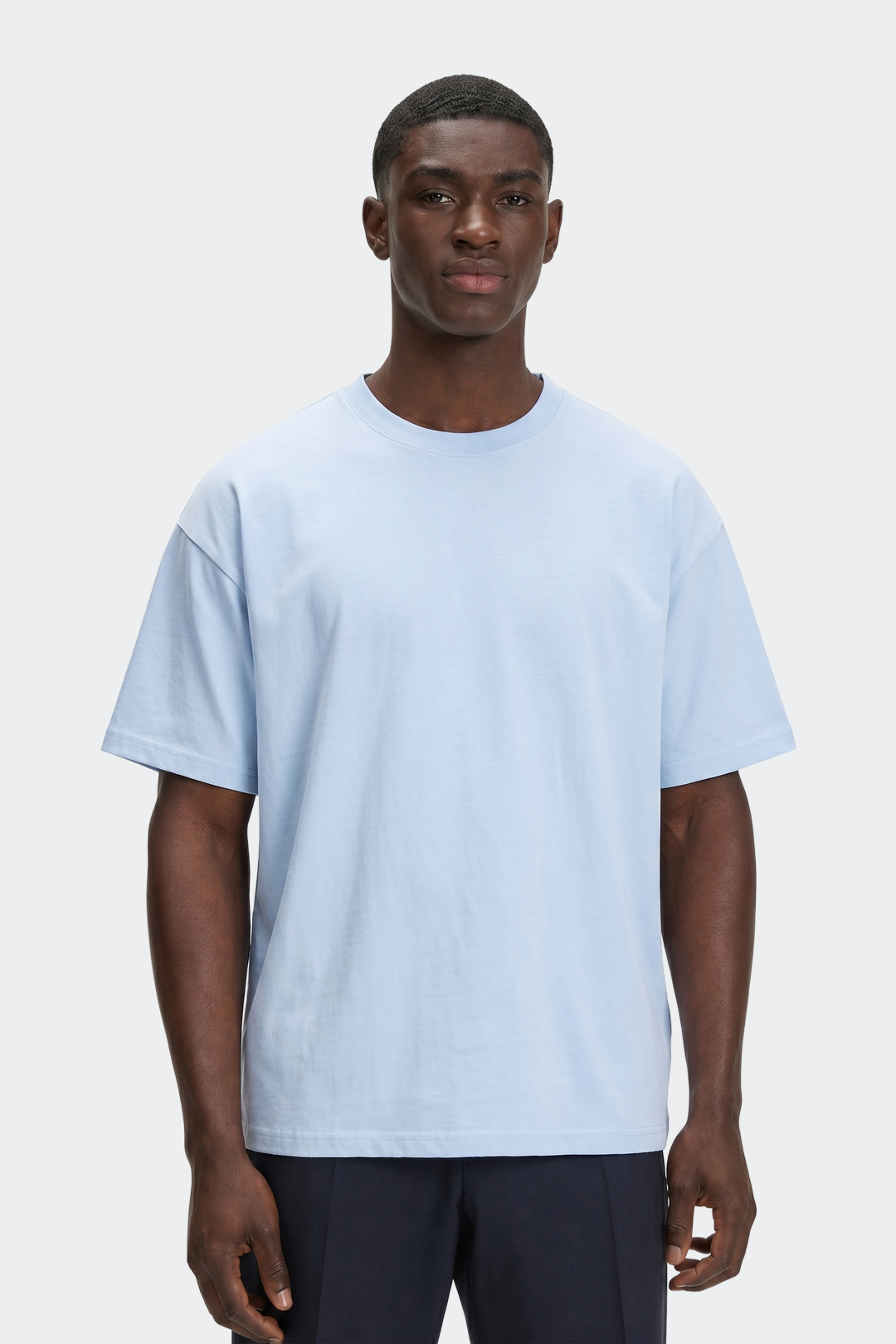 Haus Albrecht – Hugo Schweres Baumwoll-T-Shirt