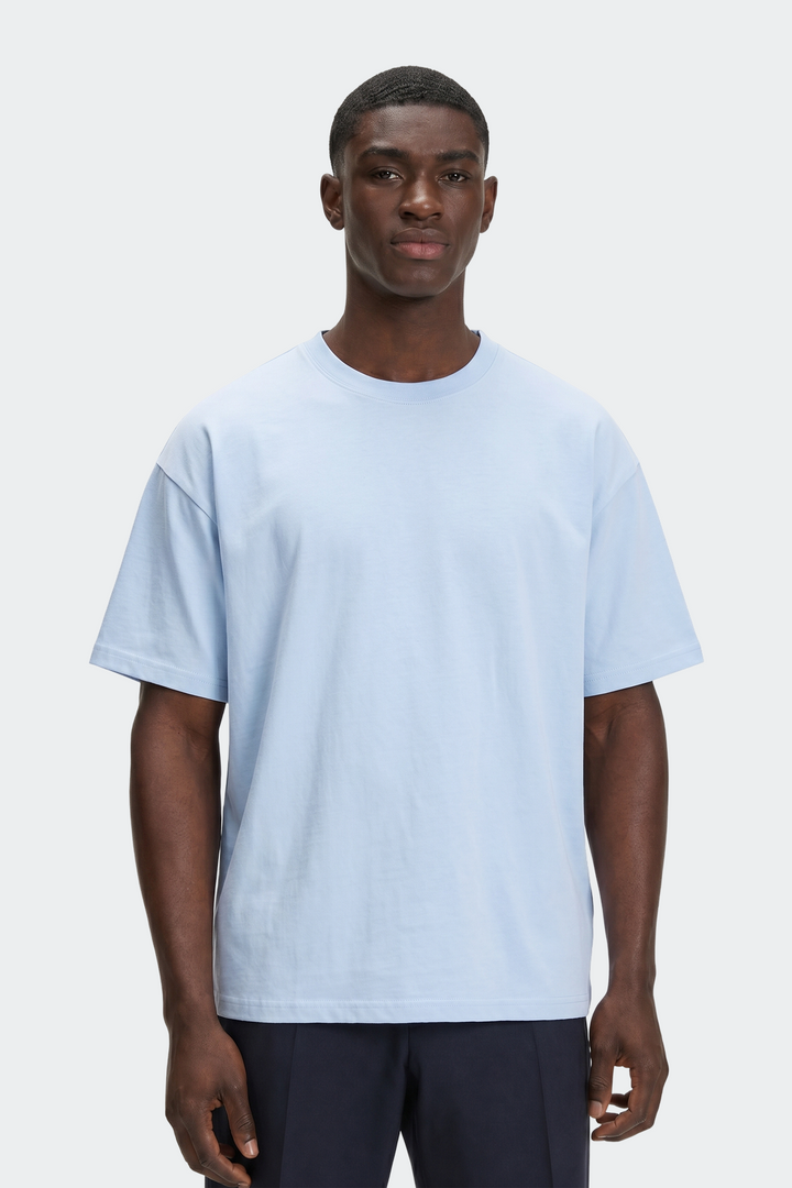 Haus Albrecht – Hugo Schweres Baumwoll-T-Shirt