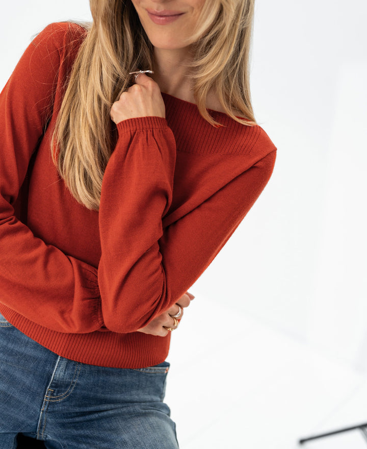 LA MUSE Cayenne U-Boot-Ausschnitt Pullover