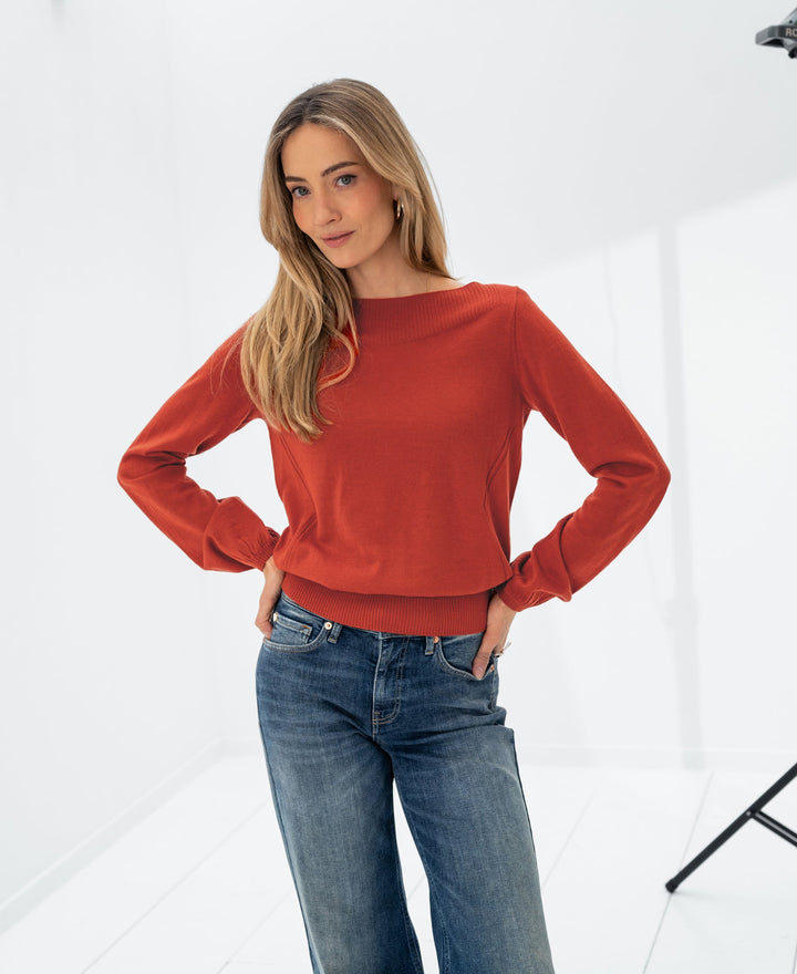 LA MUSE Cayenne U-Boot-Ausschnitt Pullover